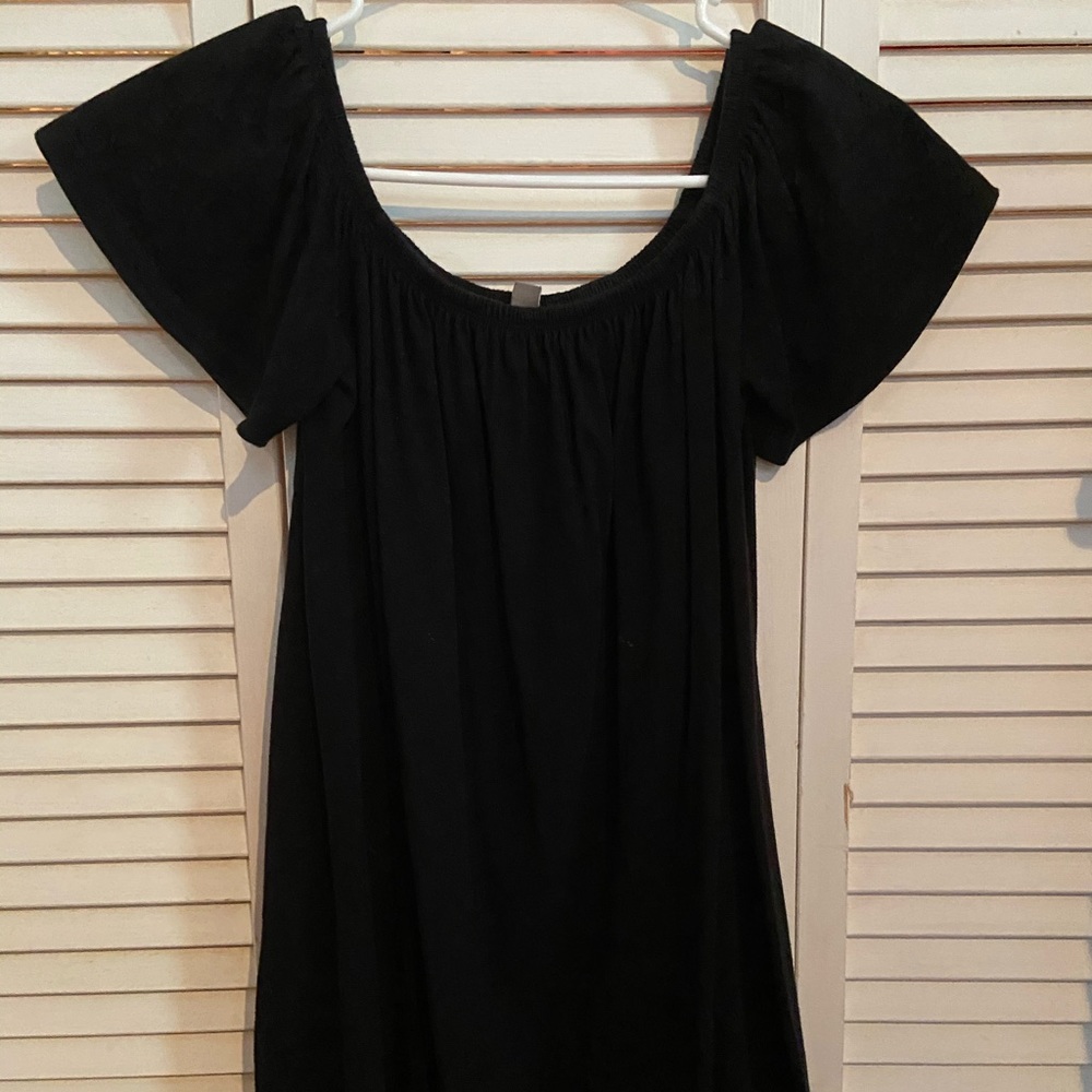 Black off the should dress